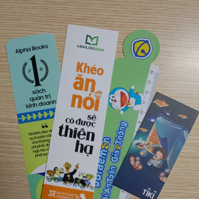 Combo Bạn Đắt Giá Bao Nhiêu +  Khí Chất Bao Nhiêu -  Hạnh Phúc Bấy Nhiêu (2 Cuốn) (Tặng Kèm Bookmark Sắt)