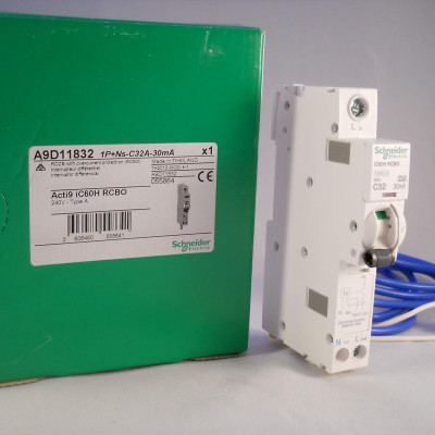 Cầu dao chống giật  RCBO 1P+N-32A- 30mA A9D11832 Schneider