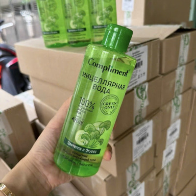 Tẩy trang Compliment RAU MÁ thuần chay 400ml