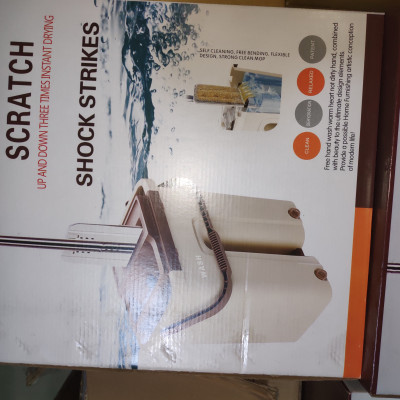 Cây Lau Nhà Tự Vắt Tặng Kèm 2 Mop Lau Eden - Hàng Nhập Khẩu