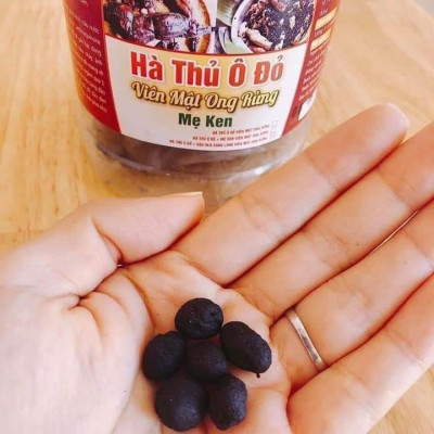 HÀ THỦ Ô ĐỎ MẸ KEN-Loại có thành phần đậu đen xanh lòng giảm nóng trong hộp 500gr