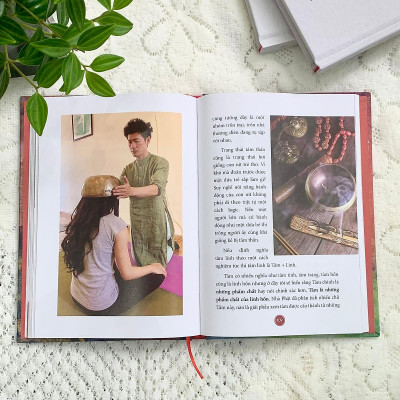 Hành Giả Chuông Xoay - Nghệ Thuật Chữa Lành Bằng Chuông Tây Tạng - Bìa Cứng