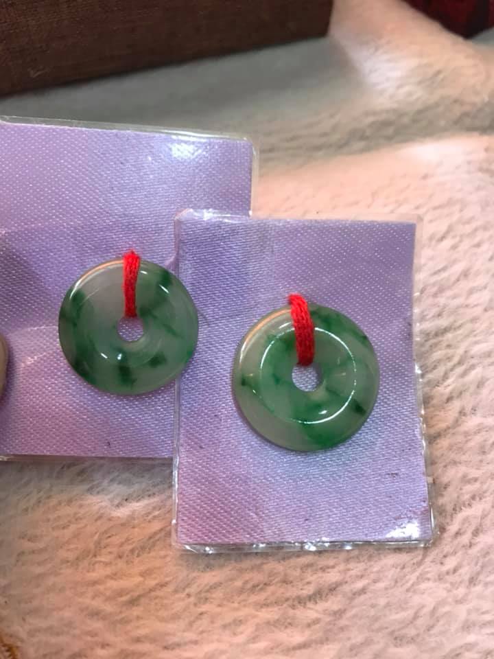 MẶT DÂY CHUYỀN ĐỒNG ĐIẾU ĐỒNG TIỀN Size NHỎ 21MM x DẦY 4MM 100% ĐÁ CẨM THẠCH TỰ NHIÊN MÀU XANH ĐẬM NHẠT BÓNG ĐẸP Ạ