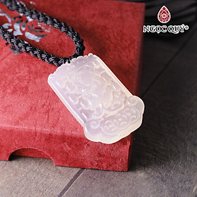 Mặt dây chuyền thẻ bài đá mã não khắc tỳ hưu tài lộc 45x28x6mm - Ngọc Quý Gemstones