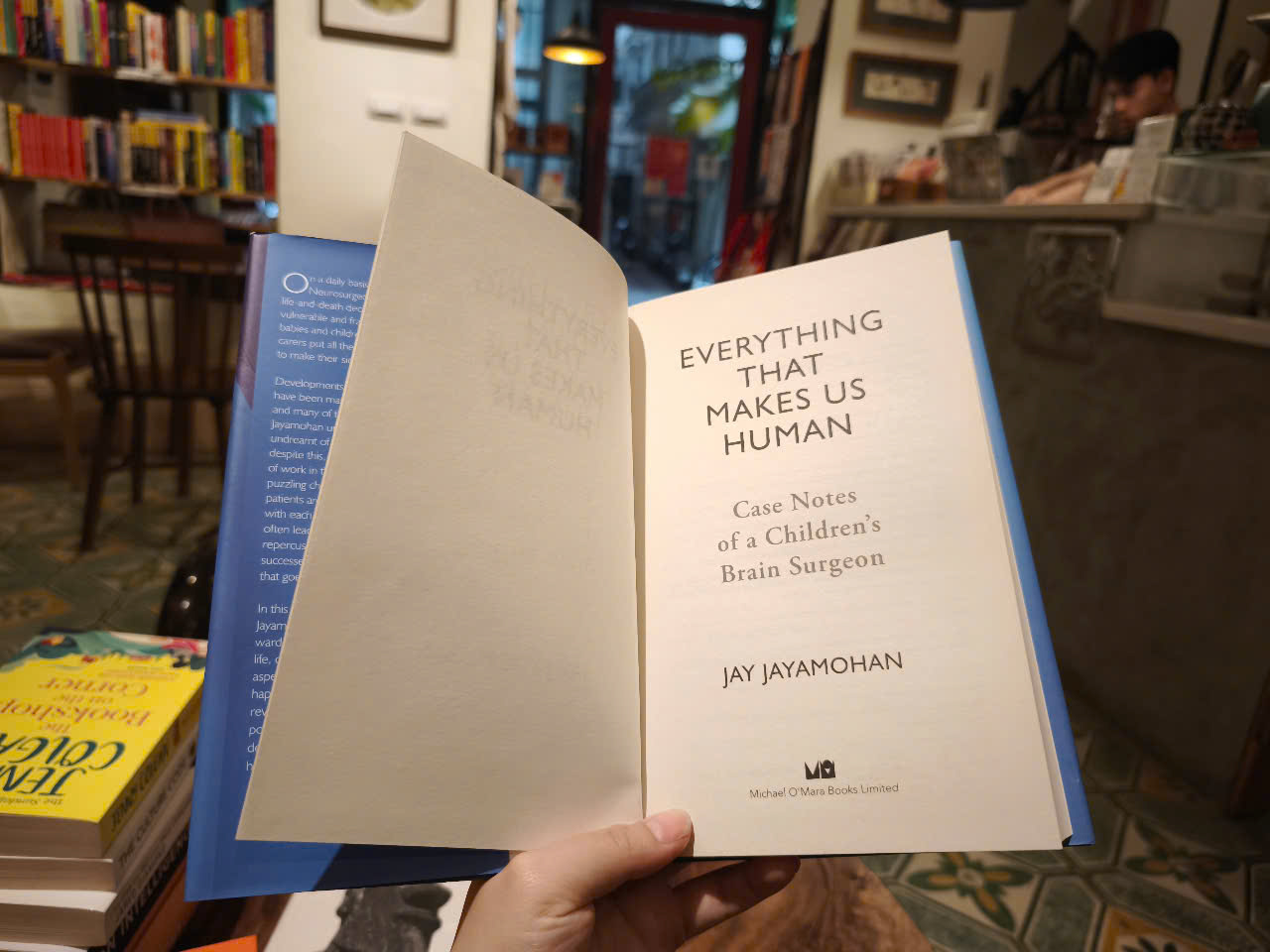 Sách - Everything That Makes Us Human: Case Notes of a Children