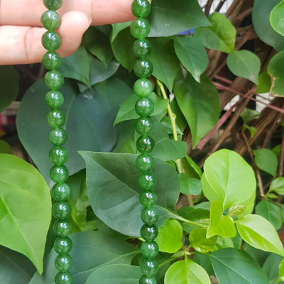Chuỗi đeo Cổ Đá Ngọc Phật tự nhiên đẹp hay ngọc bích Size hạt 8mm Màu xanh ngọc bích bóng đẹp món quà tặng ý nghĩa cho mình và người thân đeo đẹp xanh nhẹ nhàng mát xanh tươi ạ