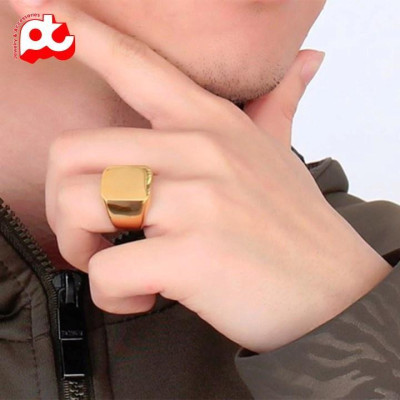 Nhẫn nam nữ titan rẻ kiểu mặt trơn vuông to cao cấp thép không gỉ trangsucpt màu mạ vàng PTNNA24 3T