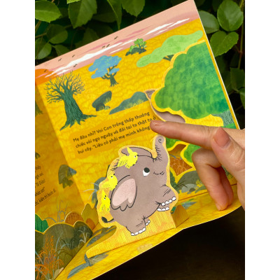 Sách - Voi con tìm mẹ (Bìa cứng) - Nhã Nam Official