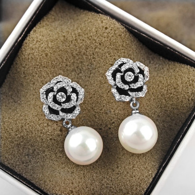 Combo set dây chuyền và bông tai hoa hồng đen ấn tượng