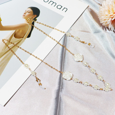Dây đeo gọng kính thời trang charm hoa hồng ngọc trai phong cách idol Hàn Quốc