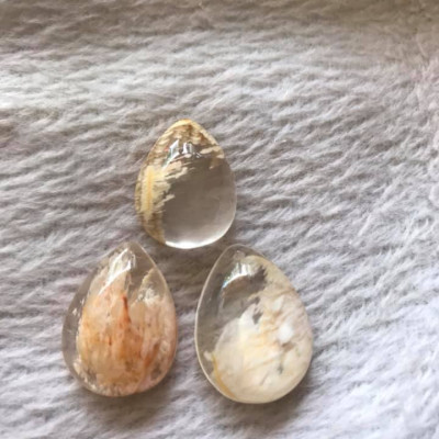 MẶT DÂY CHUYỀN ĐÁ THẠCH ANH ƯU LINH TỰ NHIÊN HÌNH GIỌT NƯỚC MÀU BÔNG TRẮNG VÀNG CAO 23,5MM ĐK 17,5MM