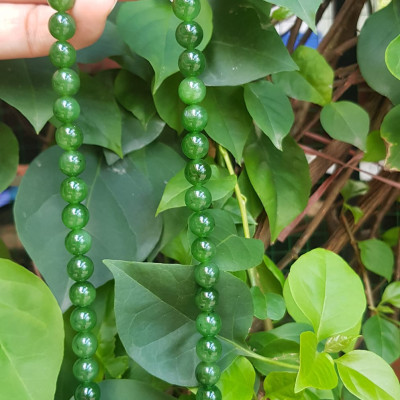 Chuỗi đeo Cổ Đá Ngọc Phật tự nhiên đẹp hay ngọc bích Size hạt 8mm Màu xanh ngọc bích bóng đẹp món quà tặng ý nghĩa cho mình và người thân đeo đẹp xanh nhẹ nhàng mát xanh tươi ạ
