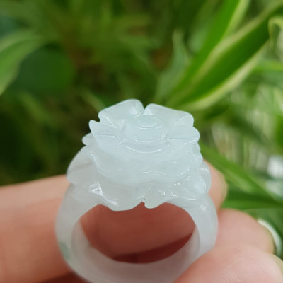 Nhẫn Nữ mới chạm Bông Hồng Nổi màu Trắng rất đẹp đá cẩm thạch tự nhiên Ni 18mm hợp mệnh kim mệnh thủy đeo tay xinh lắm ạ