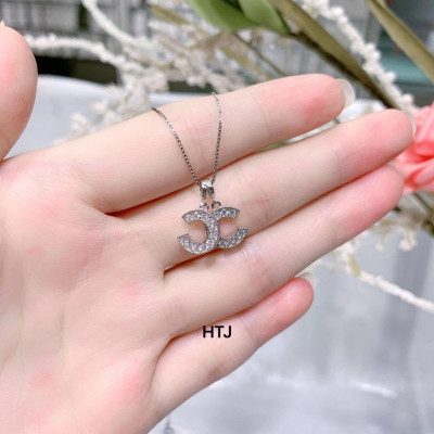 Dây chuyền nữ mặt đá tim chất liệu bằng bạc xi bạch kim MS018c