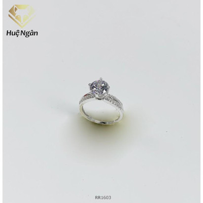 Nhẫn bạc 925 Huệ Ngân - 4 chấu viền đá 7 li RR1603