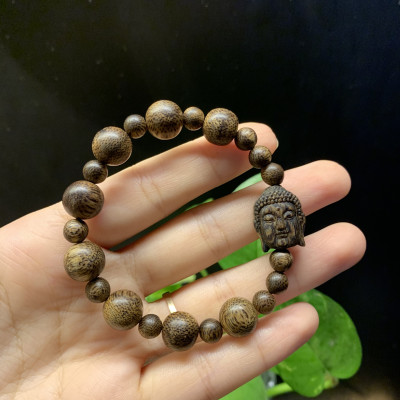 Vòng đeo tay, lắc tay phong thủy mix mặt phật Adida gỗ trầm hương sánh chìm tự nhiên