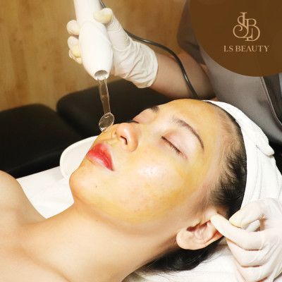 Combo 2 lần chăm sóc da mụn thuần hữu cơ gồm soi da, nặn mụn và làm dịu da 