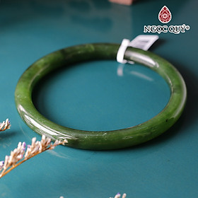 Vòng tay nguyên khối đá ngọc bích bản tròn mệnh hỏa, thổ - Ngọc Quý Gemstones