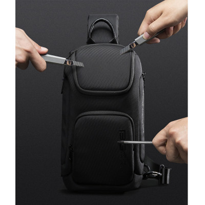 Túi đeo chéo nam phong cách mới – BEE GEE DCN9100