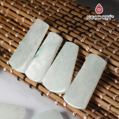 Mặt vô sự bài cẩm thạch - ngọc phỉ thúy type A chất nếp mệnh hỏa mộc - Ngọc Quý Gemstones
