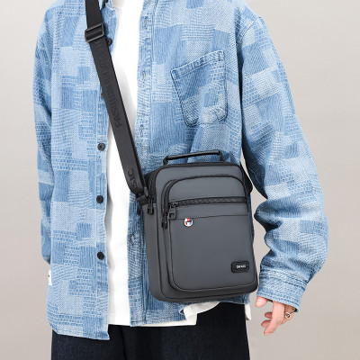 Túi đeo chéo nam phong cách mới  - BEE GEE DCN9254