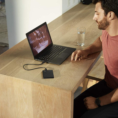 Ổ Cứng Di Dộng HDD WD My Passport 1TB 2.5" USB 3.2 WDBYVG0010B - Hàng Chính Hãng