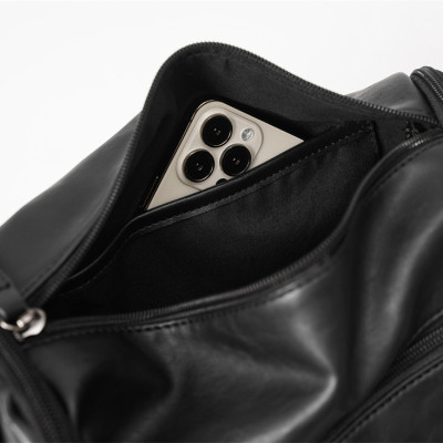 Túi đeo chéo nam phong cách mới – BEE GEE DCN9352