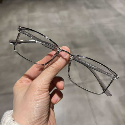 Kính nhựa dẻo Mắt vuông nhỏ