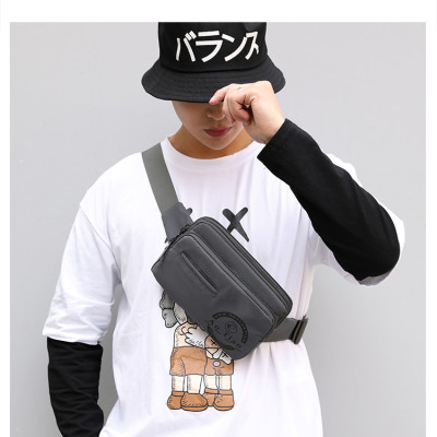 Túi đeo chéo nam phong cách mới  - BEE GEE DCN9359