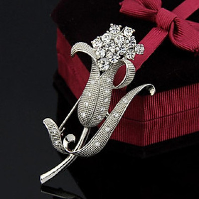 Cài áo hoa tulip đá cài áo thanh lịch