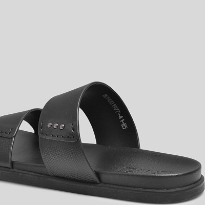 Dép quai ngang Biti