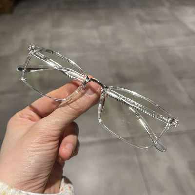 Kính nhựa dẻo Mắt vuông nhỏ