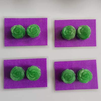 Đôi bông tai mới bông hồng nổi cao sịn đẹp xanh Ngọc tươi size đk 9,5mm x Cao 5mm Chất liệu đá ngọc cẩm thạch tự nhiên xanh ngọc tươi đều sịn bóng mượt đẹp nữ về bọc vàng lên đeo sang lắm ạ