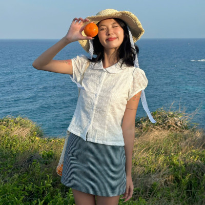 Áo sơ mi kiểu tay phồng dễ thương nữ tính thích hợp công sở Garnet Miều Est.2013