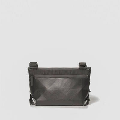 Túi đeo chéo nam phong cách mới  - BEE GEE DCN9248