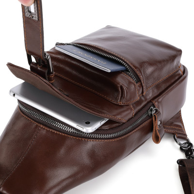 Túi đeo chéo nam DA BÒ THẬT – BEE GEE DCN9356