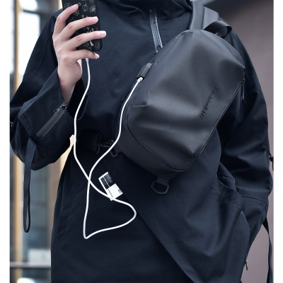 Túi đeo chéo nam cao cấp phong cách mới BEE GEE – DCN9324