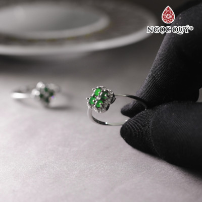 Nhẫn bạc cỏ 4 lá phỉ thú lục đế vương type A hạt 3mm x4 viên mệnh hỏa, mộc - Ngọc Quý Gemstones