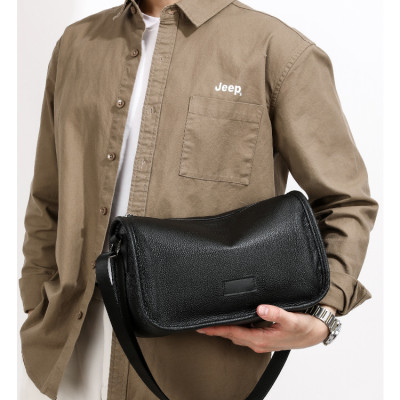 Túi đeo chéo nam kiểu dáng mới - BEE GEE DCN9410