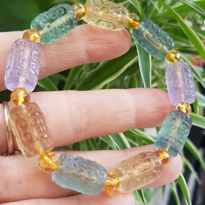 Vòng Tay nữ charm cao cấp Đá Fluorit tự nhiên đa sắc màu kiểu hạt 10mm phối tròn đẹp sang các Chị đeo xinh tay may mắn tài lộc cả năm ạ