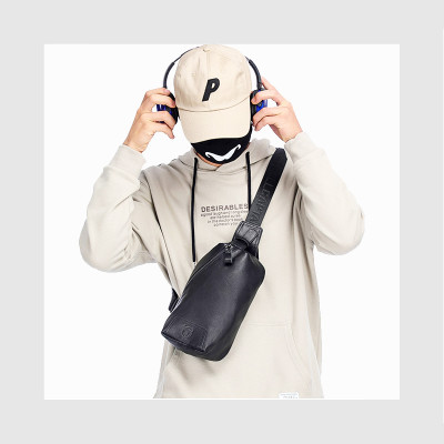 Túi đeo chéo nam phong cách mới – BEE GEE DCN9105