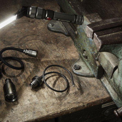 Đèn pin cầm tay Ledlenser Worker Friend