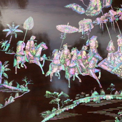 Tranh treo tường tích vinh quy bái tổ khảm ốc đỏ ,mầu sắc bẩy sắc cầu vồng ,hàng siêu đẹp kt 107×217×5cm