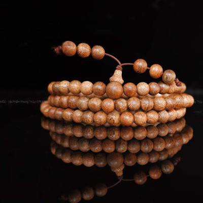 Vòng tay chuỗi hạt gỗ đàn hương may mắn 8 ly cho nam và nữ 