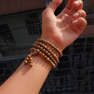 Vòng tay chuỗi hạt gỗ đàn hương may mắn 8 ly cho nam và nữ 