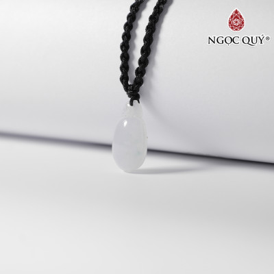 Mặt dây chuyền hạt đậu đá cẩm thạch type A 21x10mm mệnh hỏa mộc - Ngọc Quý Gemstones