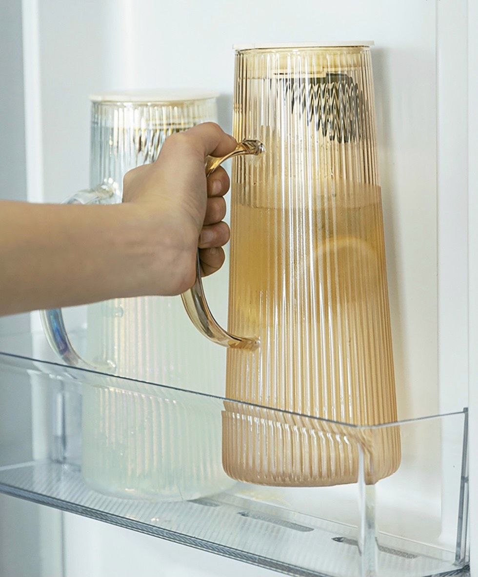 BỘ BÌNH ĐỰNG NƯỚC THỦY TINH CHỊU NHIỆT CAO CẤP KÈM 6 CỐC VÂN TĂM ( KHÔNG BAO GỒM KHAY ) - VD604