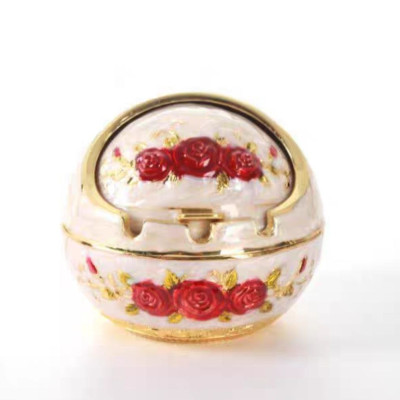 Gạt tàn hoa hồng