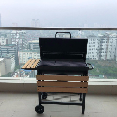 Bếp Nướng Than Hoa Nắp Đậy Có Tay Đẩy BBQ05 Đen Sang Trọng