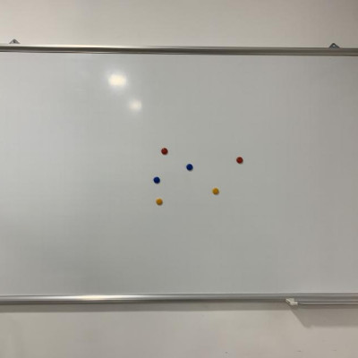 Bảng từ trắng viết bút lông Hàn Quốc Bavico kích thước lớn 1,2x3,0m